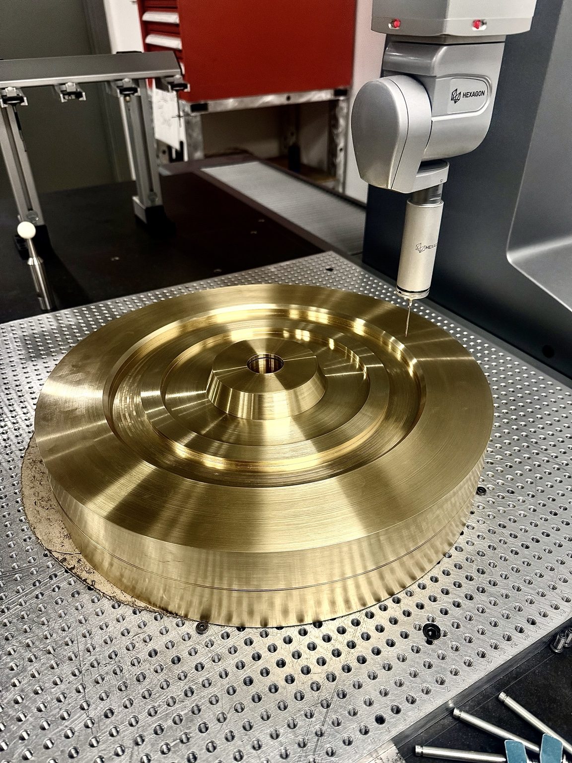 Hexagon CMM inspection support at Quality Mould