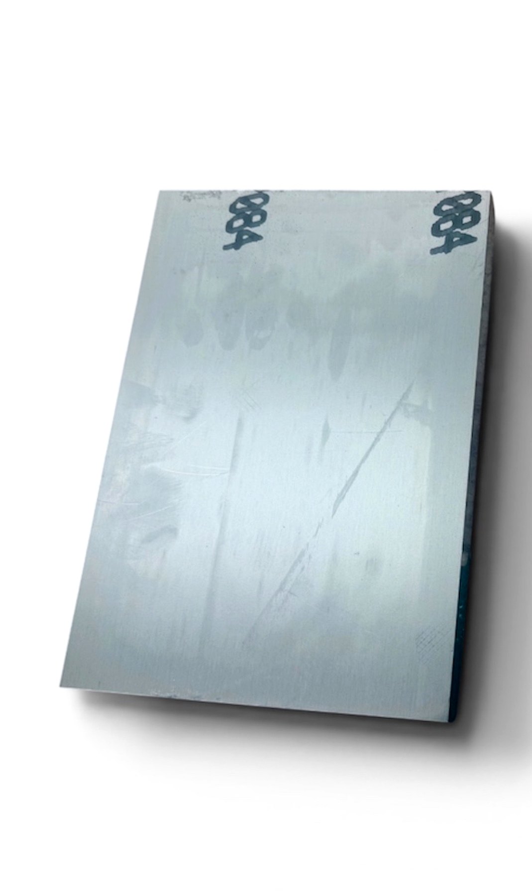 Raw aluminum material prepared before machining